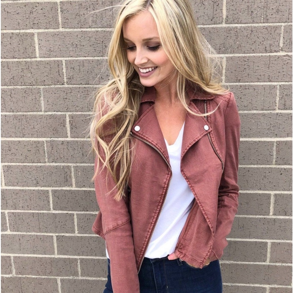 Level 99 suede moto jacket XS muted Berry color. Worn twice.